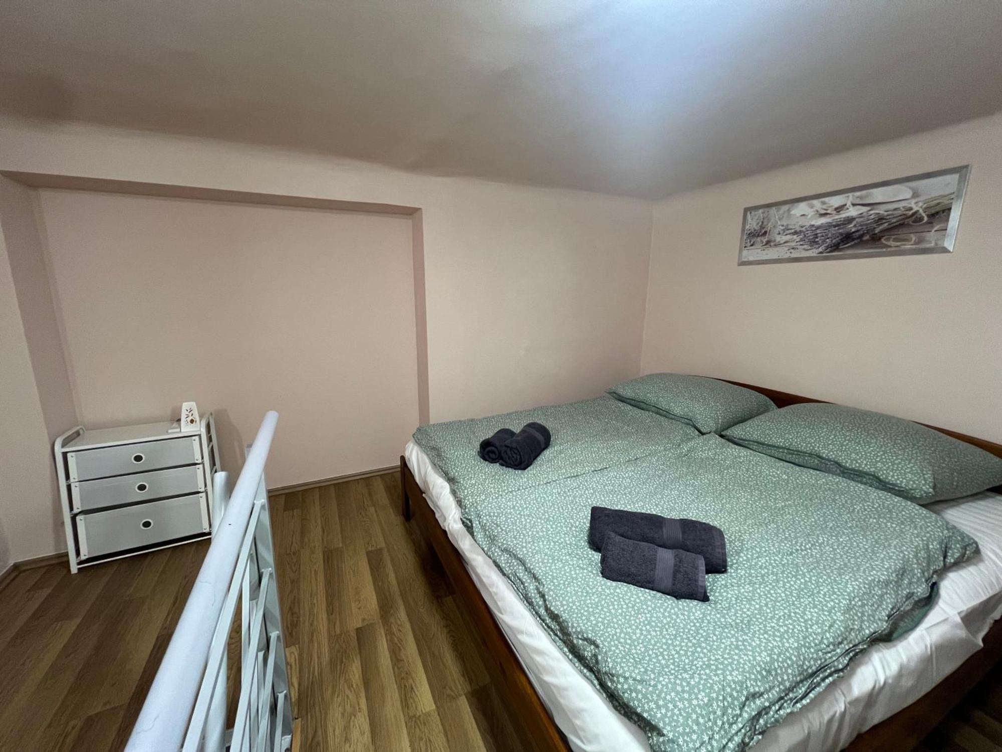 Apartment N49 *